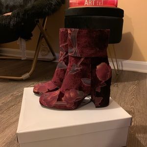 steve madden goldie bootie in burgundy sz 8